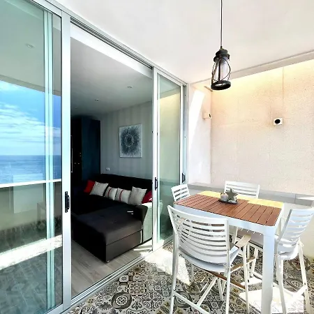 Apartman Luxury Apartment Overlooking Atlantic Ocean, Wifi *