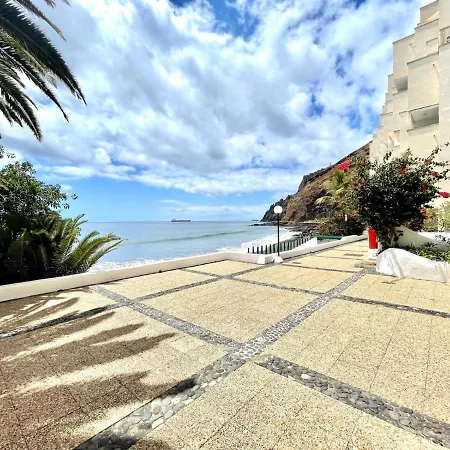 Apartament Luxury Apartment Overlooking Atlantic Ocean, Wifi *