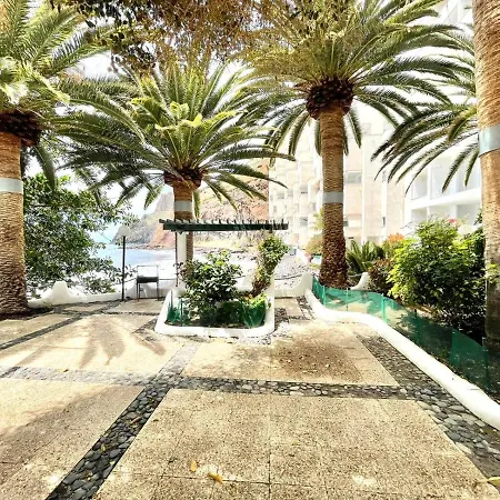 Luxury Apartment Overlooking Atlantic Ocean, Wifi San Andrés
